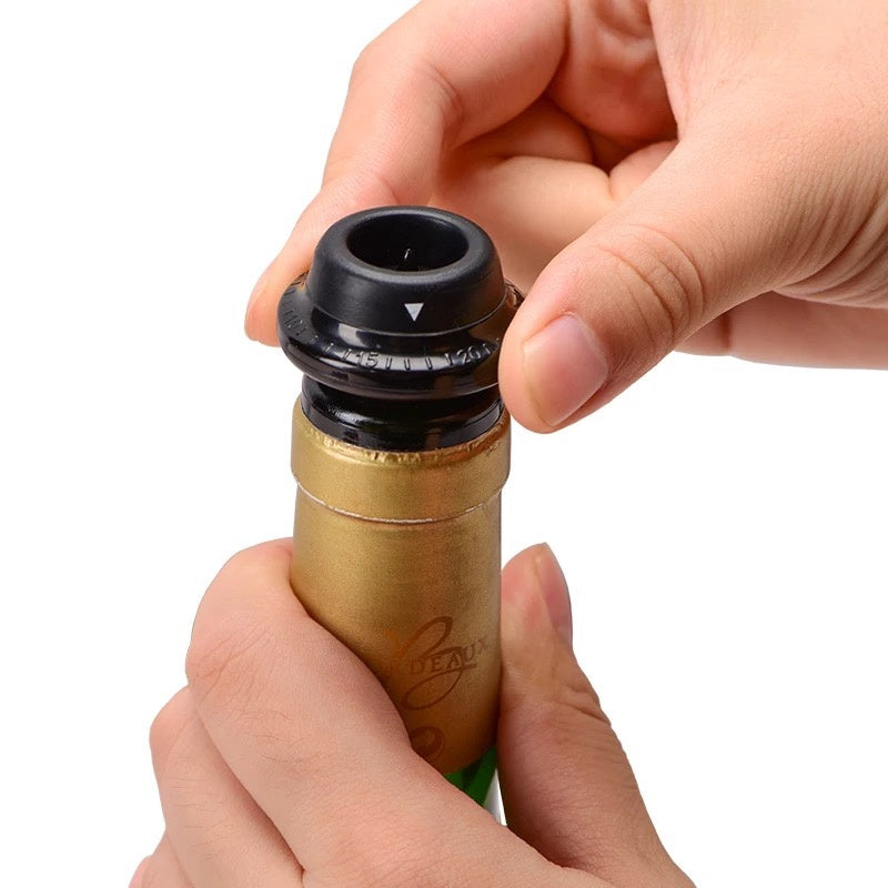 (Ready Stock)Wine Preserver Vacumn Air Pump Wine Bottle Stopper Durable Airtight Seal Easy(4 pcs stopperper set)